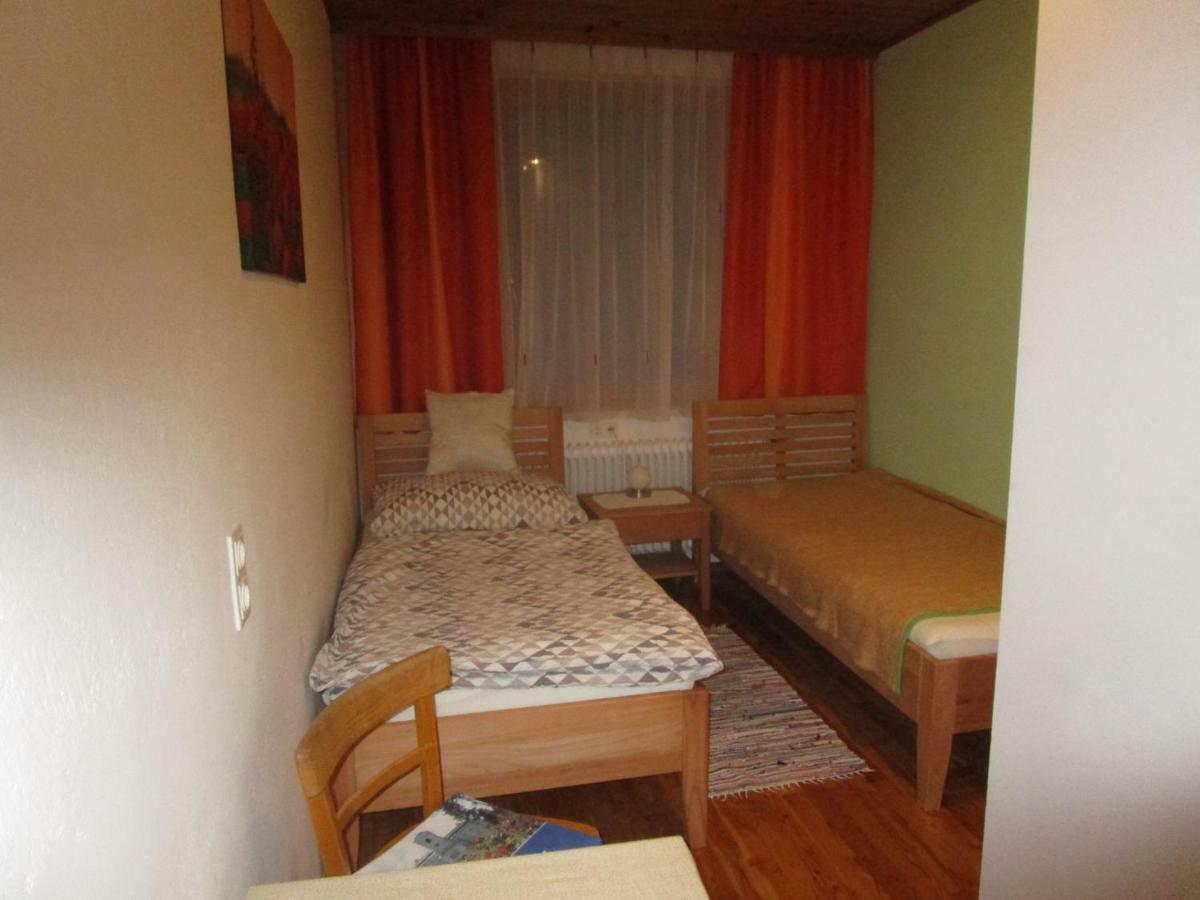 Dorfwirtshaus Rauch Hotel Eschabruck Ngoại thất bức ảnh